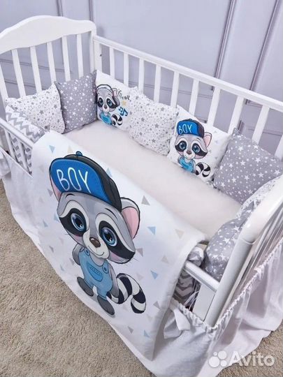 Комплекты бортиков в кроватку с одеялом. Новые