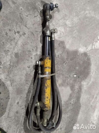 Рулевой цилиндр