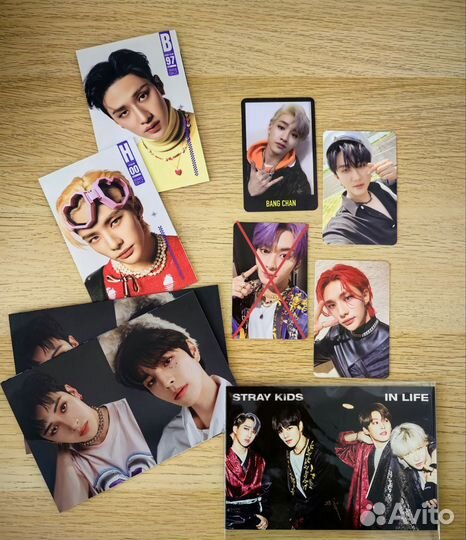 Карты, гармошки и открытка Stray Kids