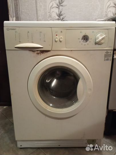 Стиральная машина на запчасти indesit