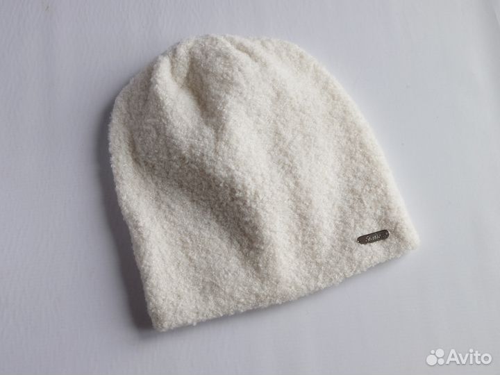 Теплая шапка 