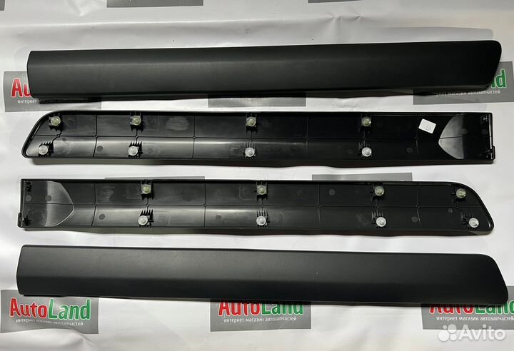 Молдинги дверей LADA Largus