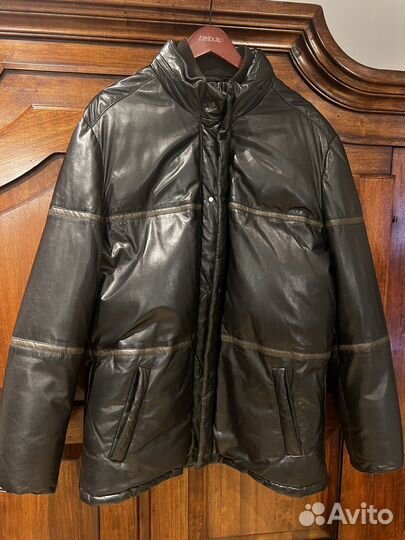 Продается кожаный пуховик Бриони