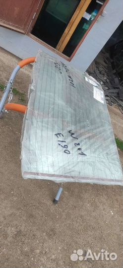 Стекло заднее mercedes 190 W201 82-93