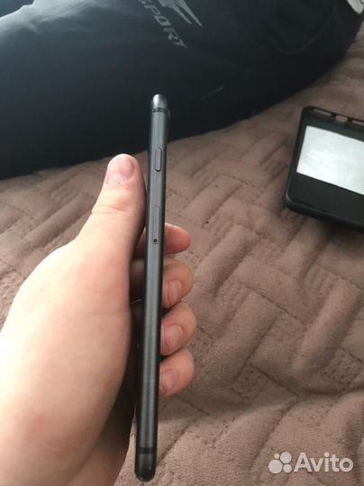 iPhone 8 Plus, 64 ГБ