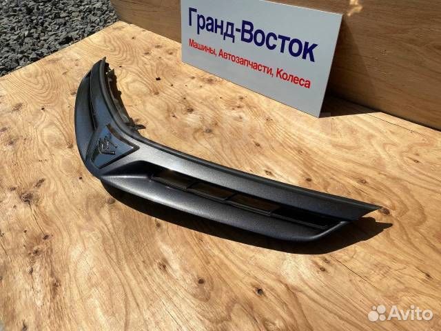 Решетка радиатора Toyota Estima ACR50