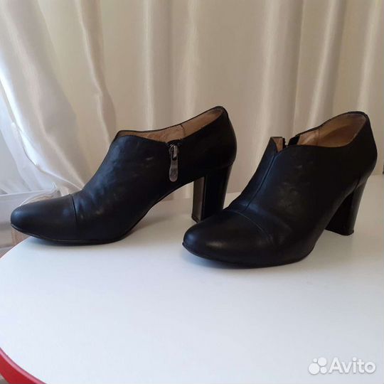 Демисезонные туфли 38 р-р натуральная кожа