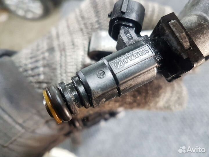 Рампа топливная Hyundai Accent 1.5л. G4EC 102 л