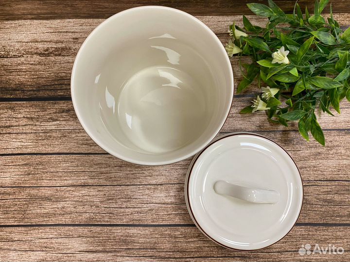 Банка для сыпучих продуктов 