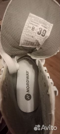 Коньки фигурные женские 39 размер