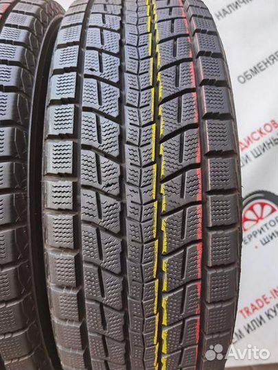Dunlop Winter Maxx SJ8 215/60 R17 96Q
