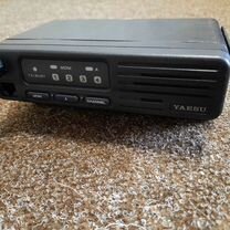 Радиостанция Yaesu VX-2000V