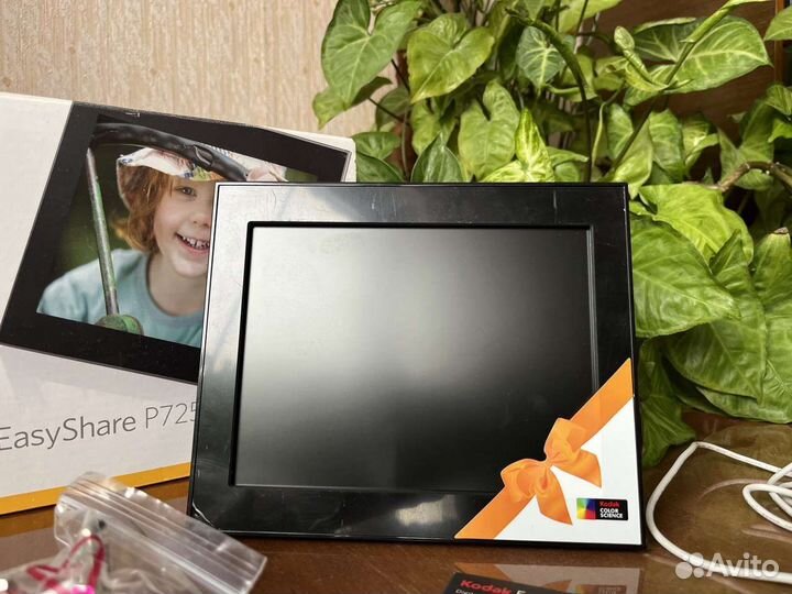 Цифровая фоторамка Kodak EasyShare P725 Новая