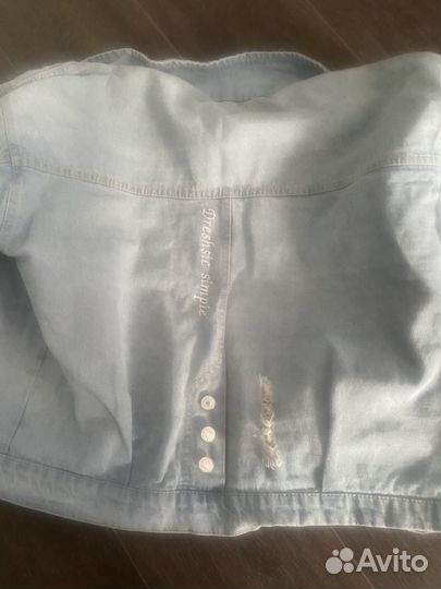 Джинсовая куртка