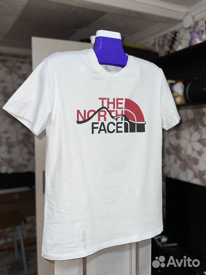 Футболка The North Face
