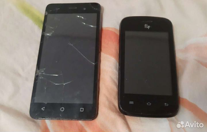 Телефон Fly и Bq