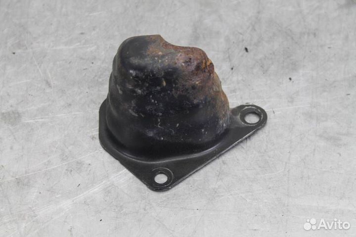 Кронштейн усилителя заднего бампера правый Nissan