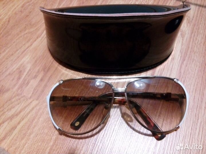 Фирменные солнцезащитные очки