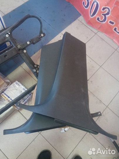 Обшивка стойки Mercedes-Benz E-Class W212 2012