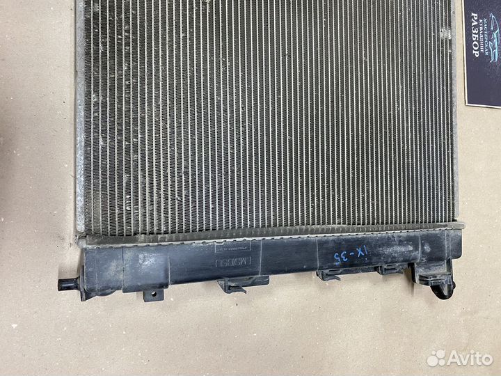 Радиатор охлаждения Hyundai ix35