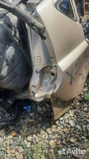 Правое заднее крыло на Geely Emgran X 7