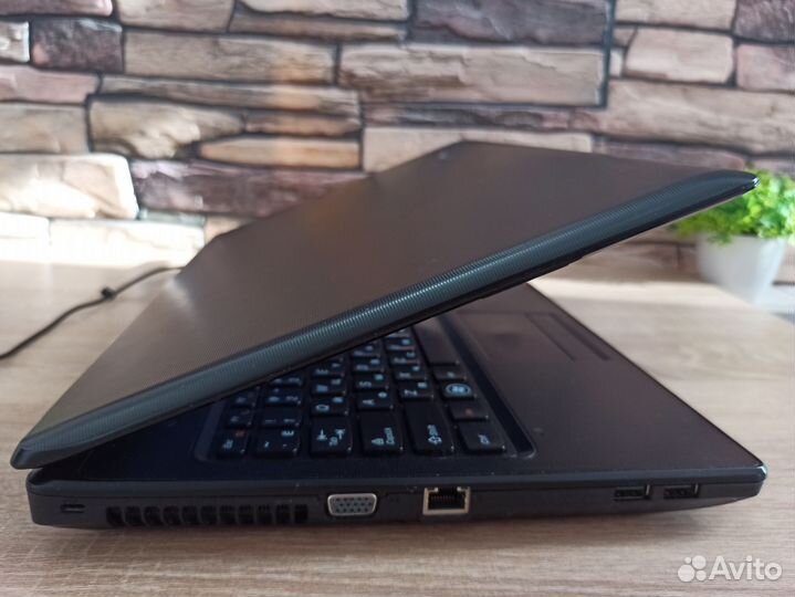 Надёжный ноутбук Lenovo, для работы и учёбы 4gb