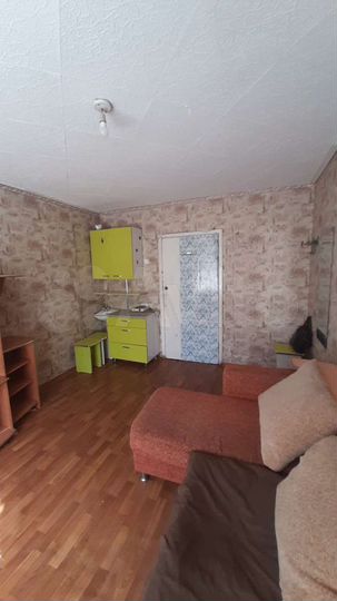 Комната 13,7 м² в 4-к., 1/4 эт.