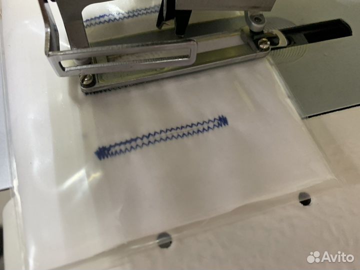 Петельная машина Jack JK-T783G-Z