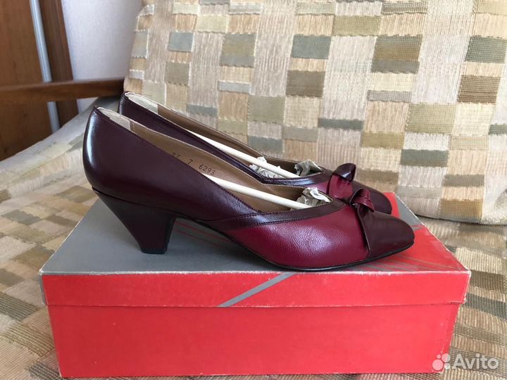 Женские туфли Solart новые, кожаные