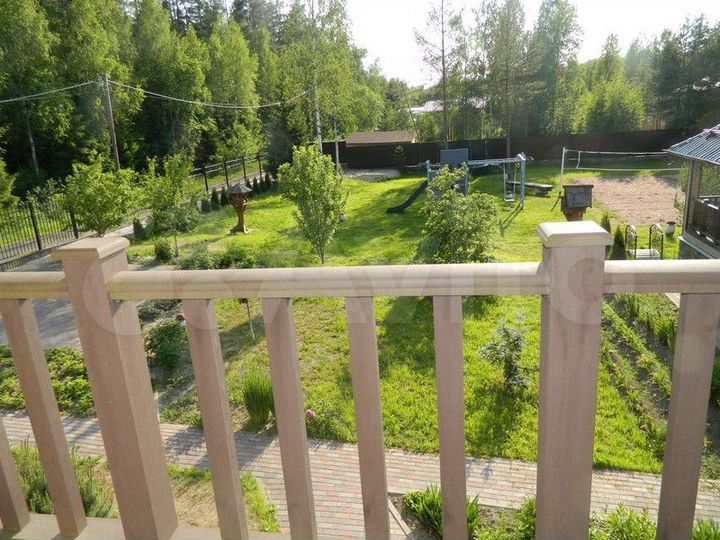 Дом 177 м² на участке 20 сот.