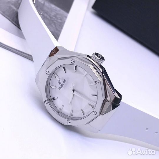 Часы Hublot Classic Fusion. White