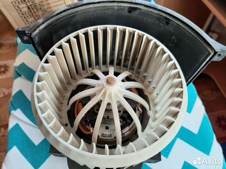 Мотор отопителя WW Amarok