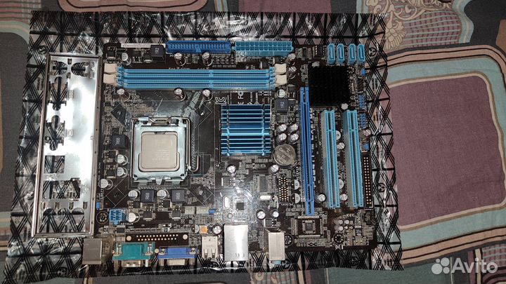 Материнская плата 775 сокет с процессором xeon