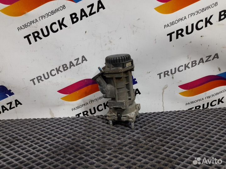 5010260383 Кран тормозной главный Renault Magnum