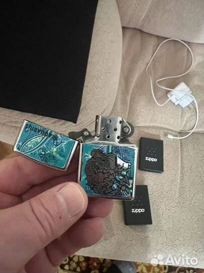 Продам зажигалку zippo