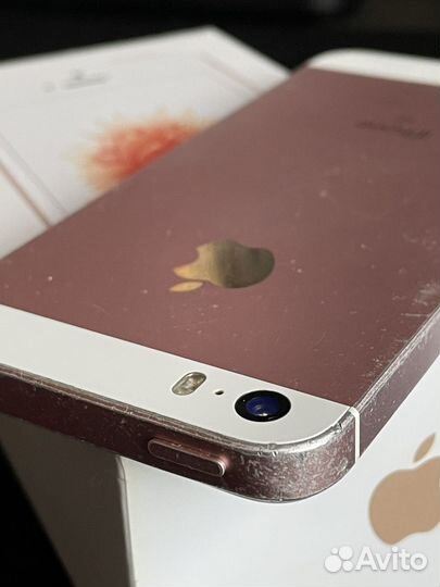 iPhone SE, 32 ГБ