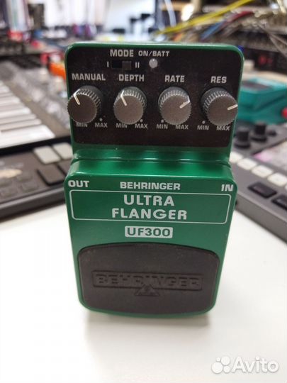Behringer UF300 Ultra Flanger