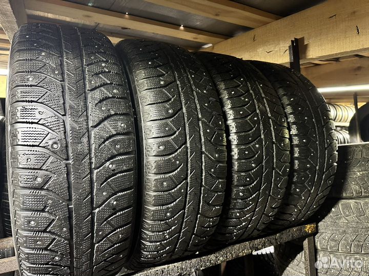 Bridgestone Ice Cruiser 7000 235/65 R17