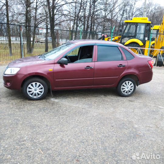 LADA Granta 1.6 МТ, 2013, 138 000 км