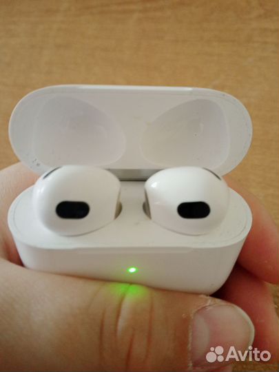 Беспроводные наушники apple airpods 2