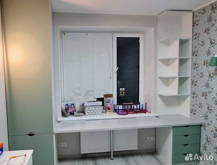 Рабочая зона у окна