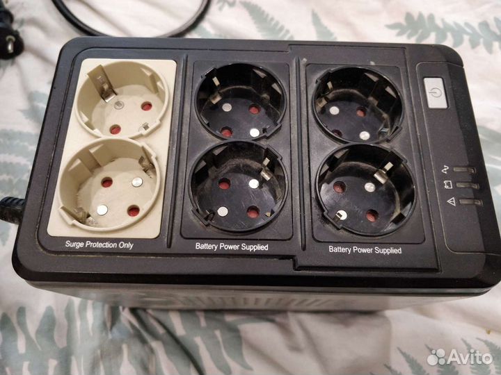 Ибп Бесперебойное Ippon back verso 400