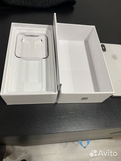 iPhone Xs, 64 ГБ