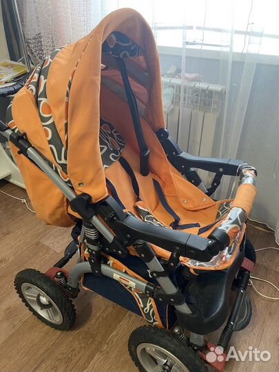 Прогулочная коляска
