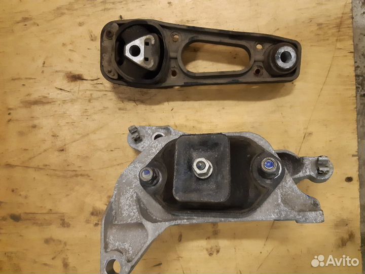 Подушки двс и кпп Renault Duster 1.6