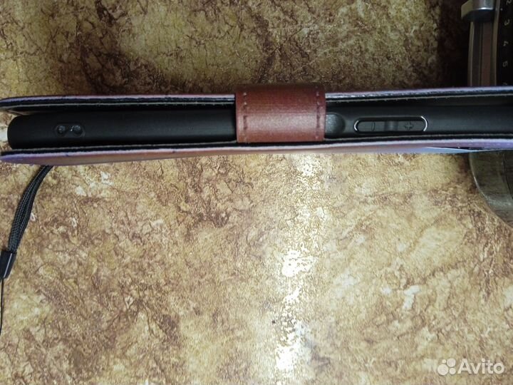 Новый чехол - книжка для телефона wiko T3