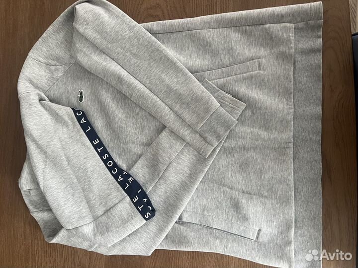 Спортивный костюм женский lacoste