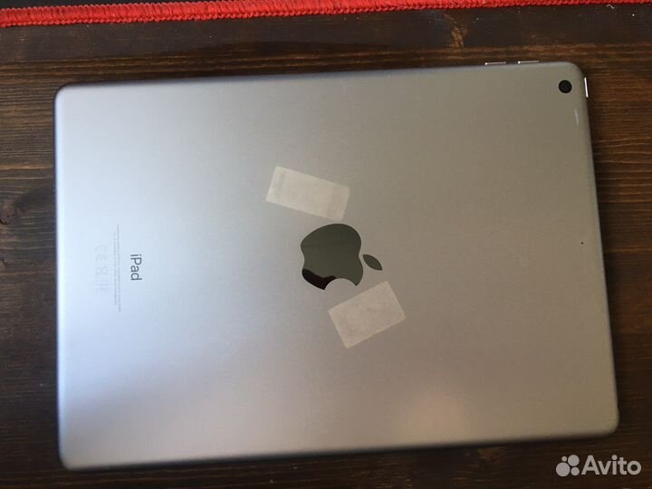 iPad 9.7 6th gen 32GB с apple pencil + procreate