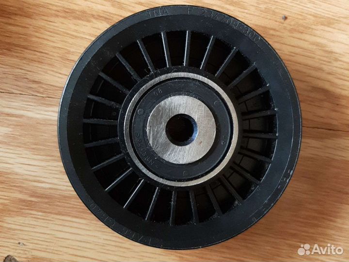 Ролик для грм