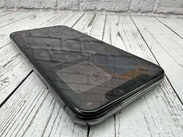 iPhone X, 64 ГБ
